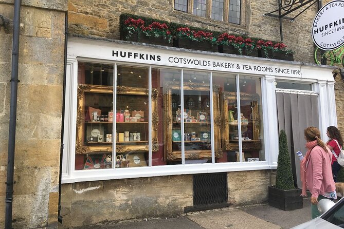 From London: Cotswolds Guided Trip Including Bourton-on-the-Water - Bourton-on-the-Water: river views and a real lunch window