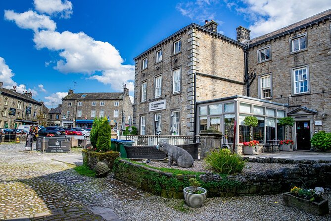 Full-Day Discovering All Creatures Great and Small Tour of Yorkshire - Group Size, Comfort, and How to Stay Relaxed