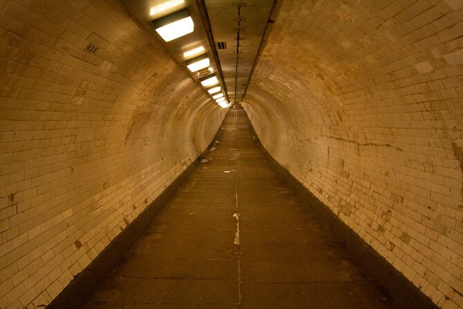 Ghosts of Greenwich: London's Haunted Walking Tour - Trafalgar Tavern and Crowleys Wharf: Dickens, Disraeli, pirates, and modern hauntings
