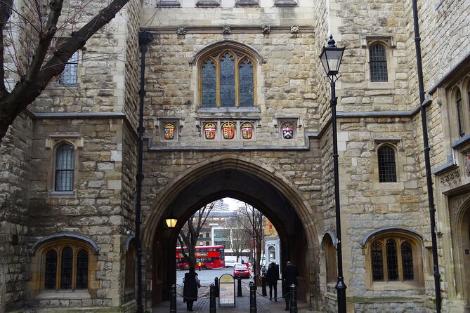 GRAILTRAIL: Quest for the Holy Grail (Self-Guided Adventure Walk) - Why this “Grail” hunt works in London