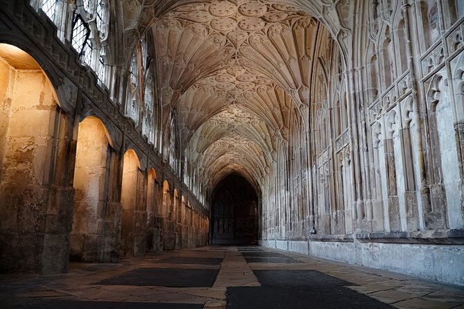 Guided Tour of Harry Potter Film Locations of Lacock & Cotswolds - From Central London to Cotswolds Film Magic, Without Stress
