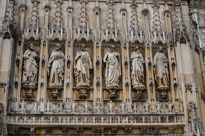 Guided Tour of Harry Potter Film Locations of Lacock & Cotswolds - Gloucester Cathedral: Gothic Architecture That Really Maps to Hogwarts