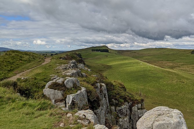 Hadrian's Wall Day Tour - A guided walk of the Roman Frontier - Newcastle pickup, a 9:00 start, and how the day really flows