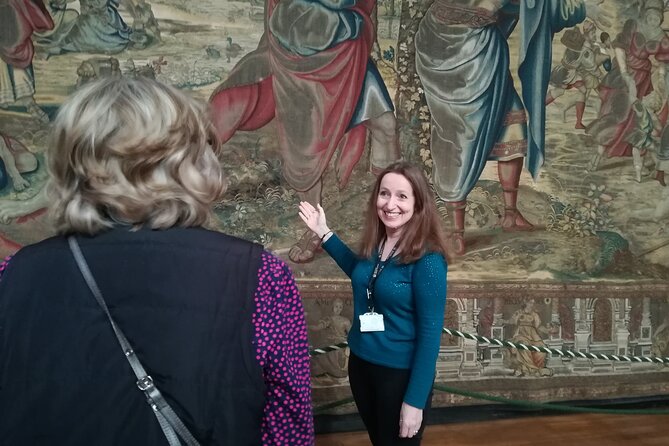 Hampton Court Palace Private Guided Tour - Haunted Gallery: the ghost story part that still makes historical sense