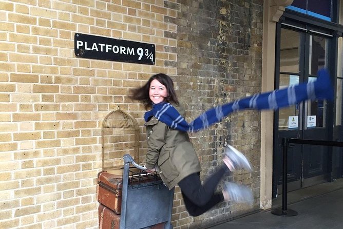 Harry Potter Azkaban Tour (Film Locations & Prison) - Palace Theatre and Leicester Square, The Movie-City Stops