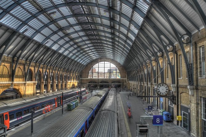 Harry Potter Film Locations Guided Walking Tour - Stop 1: Millennium Bridge, plus the Brockdale Bridge twist