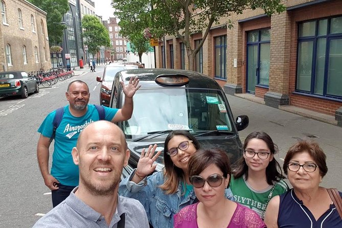 Harry Potter - Private London Taxi Tour - Diagon Alley and Gringotts: shopping for the right kind of magic money