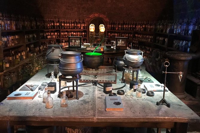Harry Potter Studio Tickets and London Film Locations Guided Tour - Timing, fitness, and practical tips that keep the day pleasant