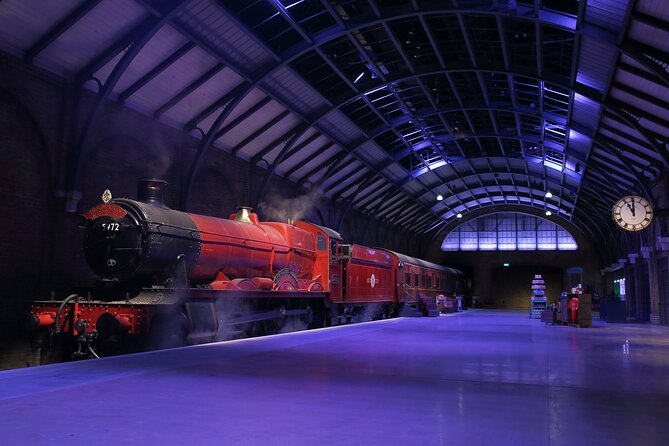 Harry Potter Warner Bros. Studio Tour with Transport from London - Hagrid’s Hut and the Gryffindor common room: the emotional hits