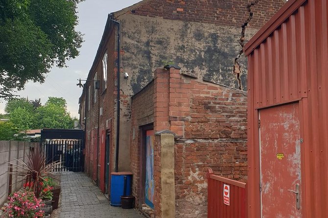 Haunted Coventry Ghost Walk & Dark History - Stop 2: Holy Trinity Church and tales on the land