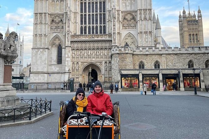 Heart of London Private Guided Rickshaw/Pedicab/Taxi Bike Tour - Meeting at Victoria and how pickup usually fits