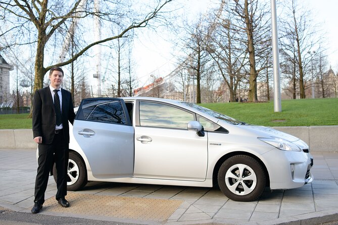 Heathrow Airport to Central London Transfer - Hygiene and peace of mind during a busy airport arrival