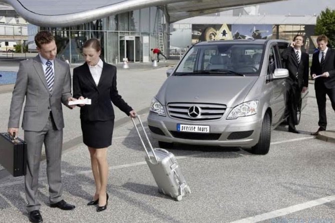 Heathrow London Airport Taxi Transfer To London Hotels - Time, Waiting, and the Reality of Heathrow Timing