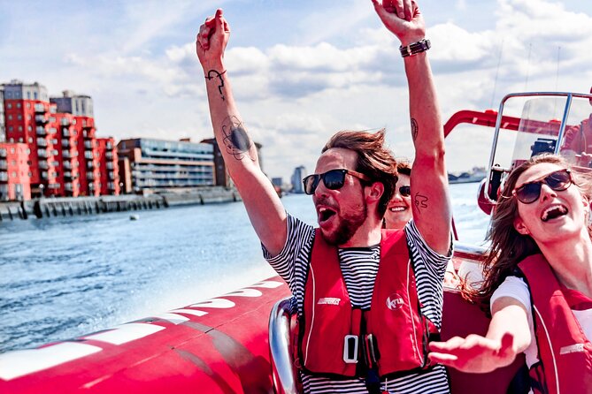 High-Speed Thames River Speedboat in London - Onboard Comedy, Music, and Getting London in Your Head