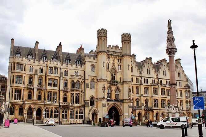 Highlights of London Full Day Private Guided Tour - Big Ben and the Bateaux London cruise: see London from two angles
