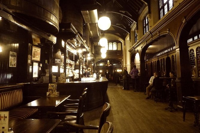 Historic Pubs of London - Meeting at Holborn Station: easy start, no stress finish