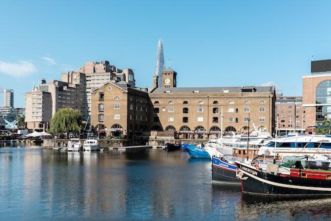 Historic walk of East Londons Wapping Docks and its famous Pubs - Key highlights you should know before you go