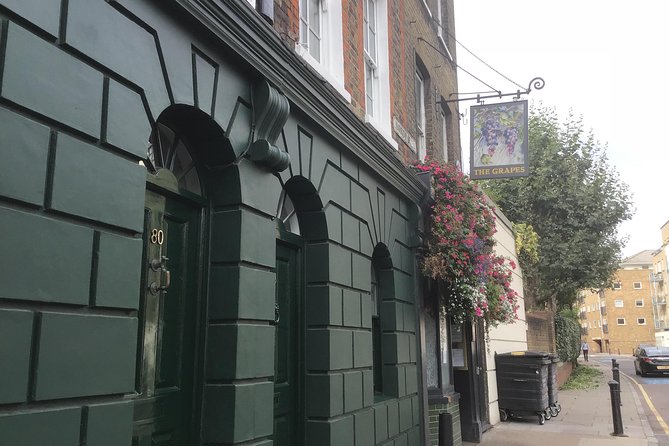 Historic walk of East Londons Wapping Docks and its famous Pubs - Bistro Bardot, the Turk’s Head, and the steps where pirates drank last