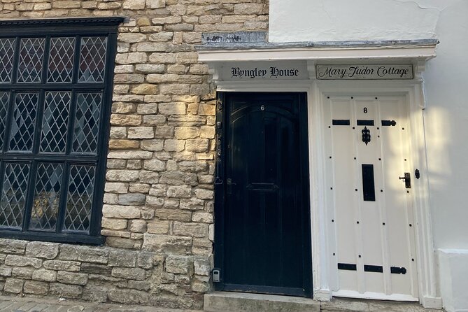Historic Walking Tour of Poole - Poole Quay viewpoint: what Brownsea Island teaches you