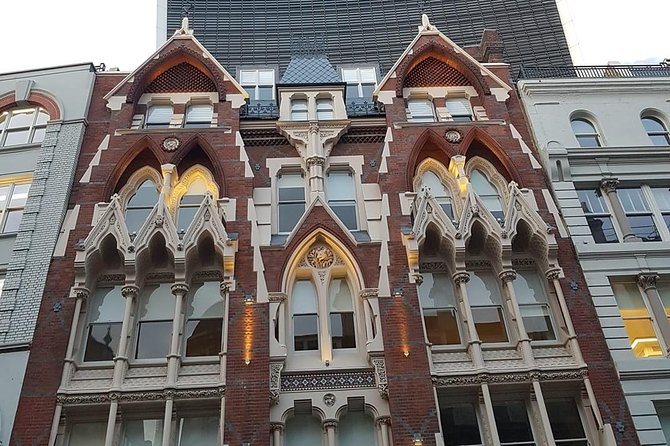 Immersive Treasure Hunt Adventure - City of London's Secrets - Roman Amphitheatre Moment and Pub Break Rhythm at Mid-Quest