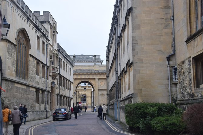 Inspector Morse, Lewis and Endeavour Oxford Walking Tour - Cobblestones, Stopping Points, and the Physical Reality of a 2-Hour Walk