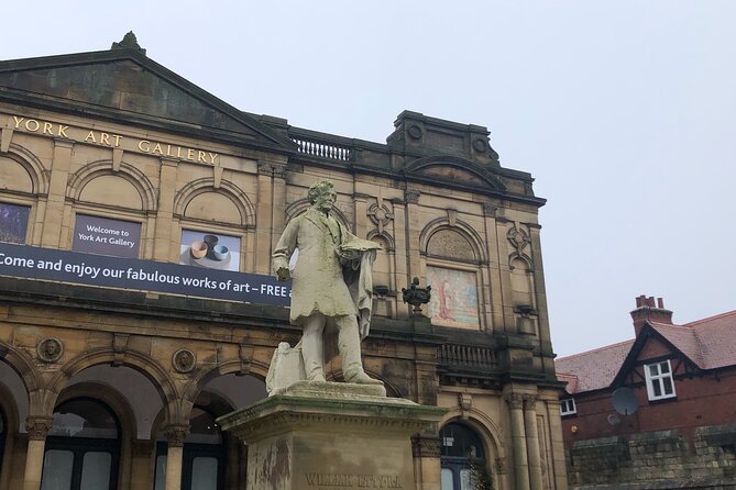 J & M York City Walking Tours - Merchant Taylors’ Hall, Shambles Market, and how the money moved
