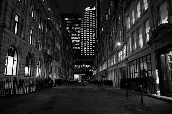 Jack the Ripper Tour and Underground Prison - Smithfield Market: Torture, Body Snatchers, Hospitals, and the Great Fire