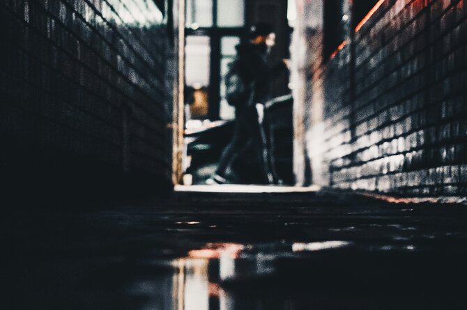 Jack the Ripper Tour and Underground Prison - The Little Britain to Newgate Shift, Plus the Underground Prison Moment