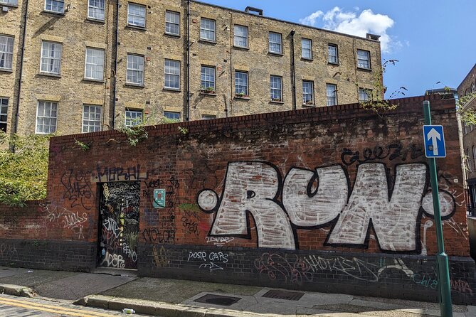 Jack the Ripper Tour: Murder, Mystery, & the Women of Whitechapel - Stop Two: Brick Lane and Banglatown for a Short 10-Minute Reset