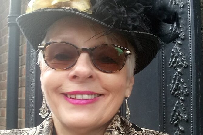 Jack the Ripper Walking Tour with Expert Ripperologist - Aldgate Square and Petticoat Lane, poverty plus the City line