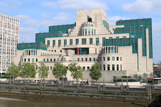 James Bond Film Location Walking Tour in London - Key highlights you should know