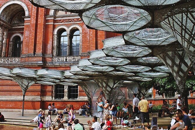 Kensington Private 4h Tour Including The Victoria & Albert Museum - The Diana Princess of Wales Memorial Walk: A Reflective Final Stretch