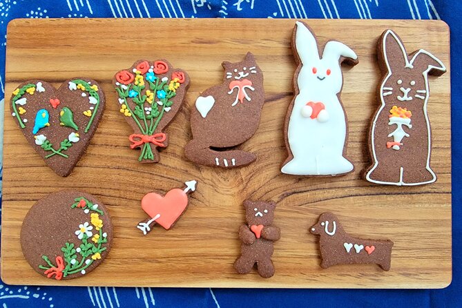 Kew Biscuit Decorating Class for Adults - The Royal Icing Skills You’ll Learn, Outline to Flood Fill