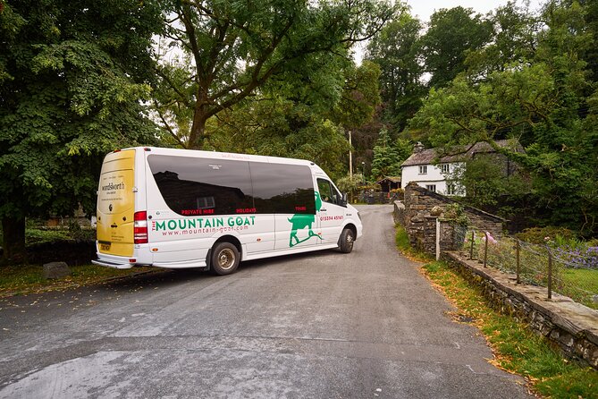 Lake District from Manchester Including Lake Cruise - Your guide and the small-group rhythm: what it feels like in practice