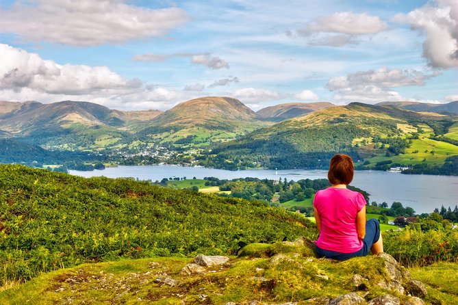 Lake District - Rail Tour from London with Cream Tea and Cruise - The winter version: Yewdale Valley, Rydal Mount, and Bowness