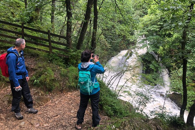 Lake District Walking Tour - Elterwater, Ambleside: the meeting point that sets the tone