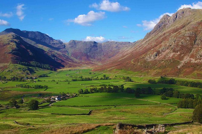 Lakes & mountains, spectacular scenery with an easy short walk - Great Langdale: glacier-shaped valley, villages, and a Neolithic clue