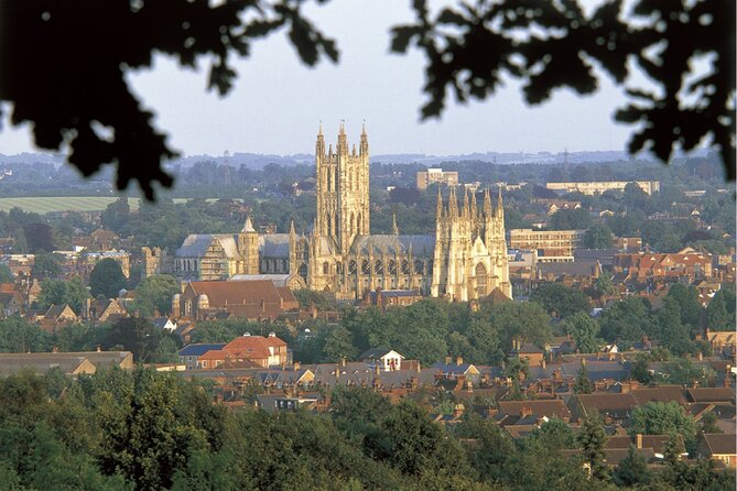 Leeds Castle Canterbury and Dover Private Tour from London - Canterbury town time: lunch on your terms and medieval streets nearby