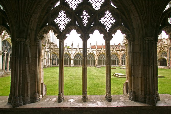 Leeds Castle, Canterbury Cathedral and Cliffs of Dover Day Trip - How the guide changes the whole day (and why names matter)