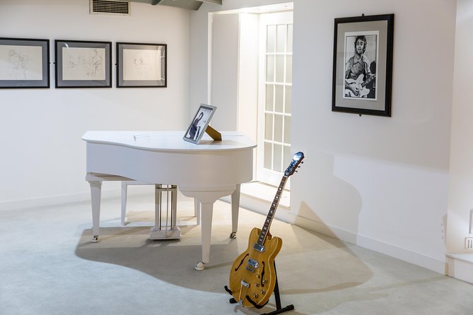 Liverpool and The Beatles Day Tour from London - The Beatles Story museum: where the audio tour does the heavy lifting