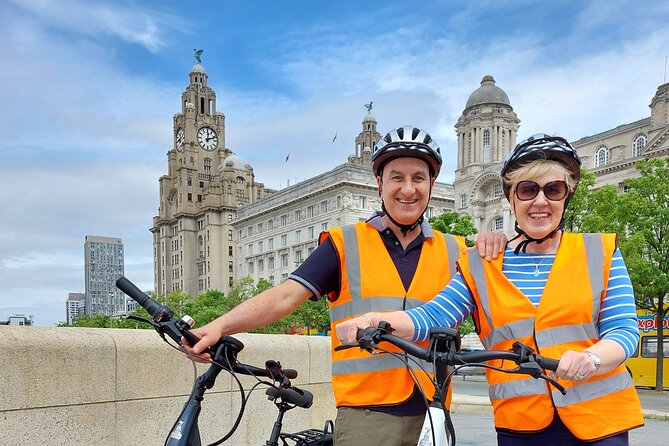 Liverpool City Centre Highlights Tour - Guides Make the Difference: Tom, Phil, Rivia, Robbo, Olivia