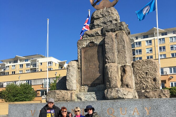 London American Heritage Tours - Aldwych US Airmen Memorial and Smithfield’s Holy Sepulchre Church