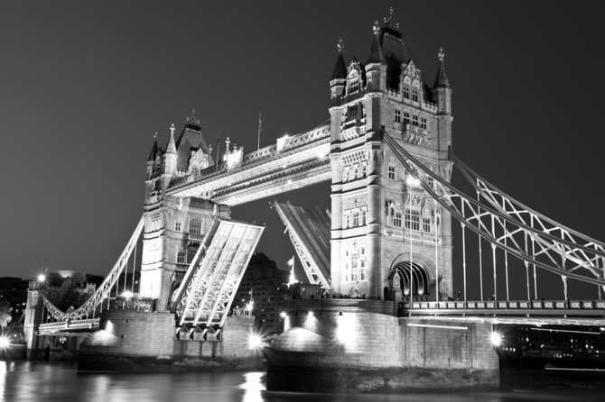 London Big Bus Evening Sightseeing Tour by Open-Top Bus - The Sights You Catch After Dark: Big Ben, London Eye, Tower, St Paul’s, Westminster
