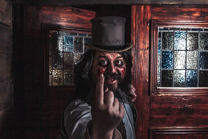 London Bridge Experience and Tombs - Guardian Angel for families, zombies kept at bay