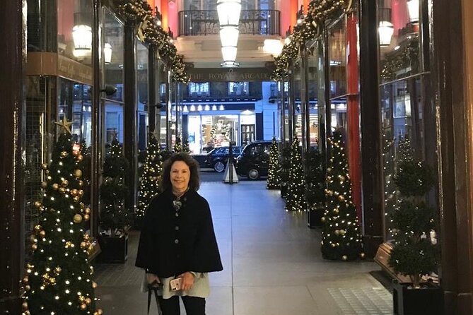 London Christmas Lights Private Tour by Traditional Black Cab - Photo Stops That Actually Work in Real Winter Weather