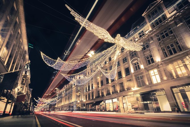 London Christmas Lights Tour by Vintage Double-Decker Bus - Westminster Abbey, Big Ben Area, and Parliament Views