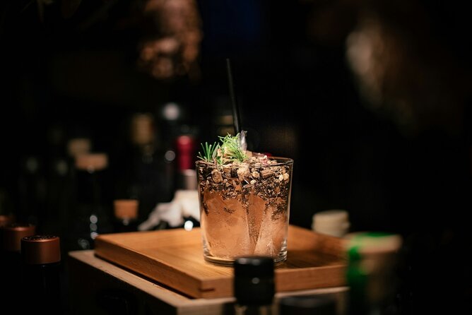 London Cocktail Tour - Soho - Soho Cocktail Bar Hop, built around four iconic stops
