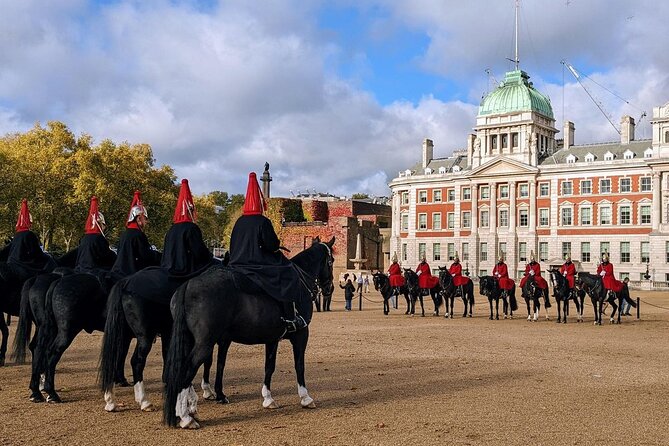 London Essential 2 hour introductory Walking Tour With a Londoner - Key highlights worth your time