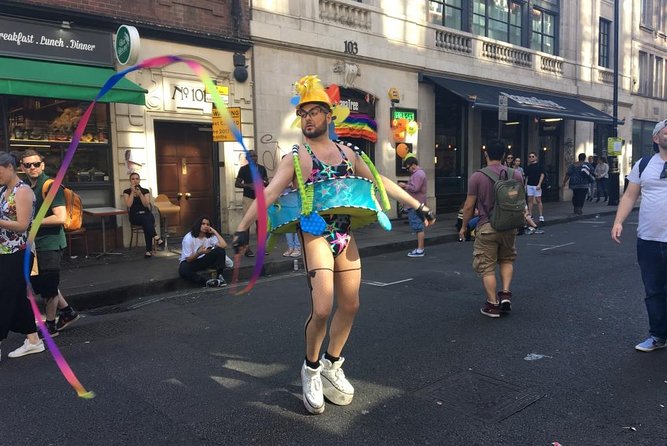 London Gay Tour with a Local, Soho’s LGBTQ+ Nightlife, Private & Custom - What you should wear and plan for on a 3-hour walking route