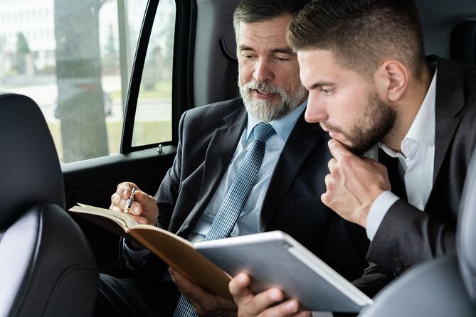 London Heathrow Airport (LHR) to Lincolnshire Luxury Transfers - Should you book this Heathrow to Lincolnshire luxury transfer?